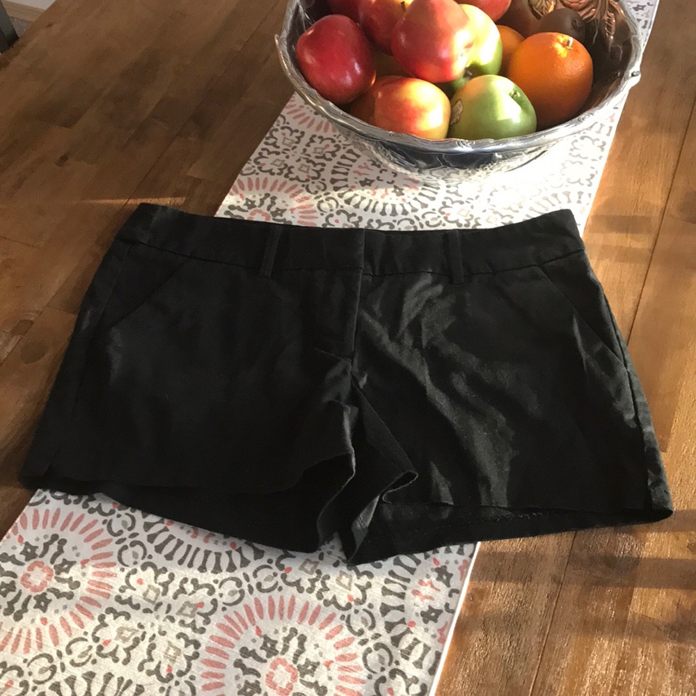 Mossimo Size 10 Black Short Shorts w/ Faux Pockets